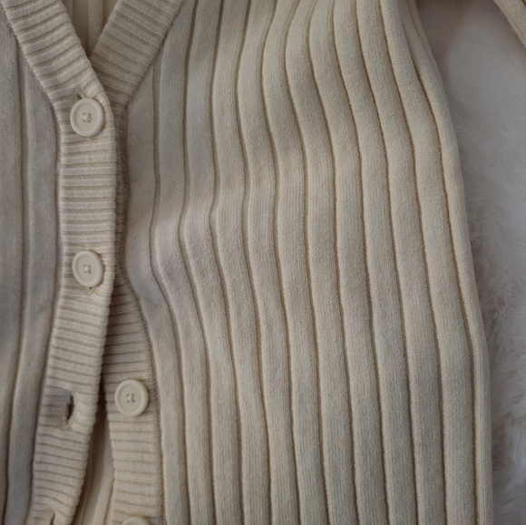 Aerie sweater - Picture 3 of 4